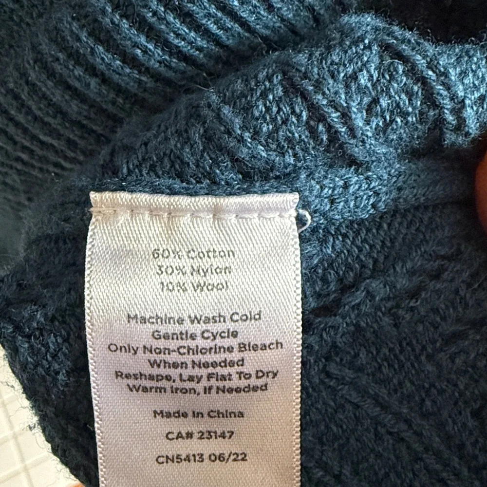 Talbots‎ Ruffle neck Sweater- worn about twice. 99 retail